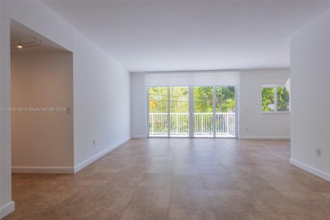 Condo in Key Biscayne, Florida, 3 bedrooms  № 1822049 - photo 23