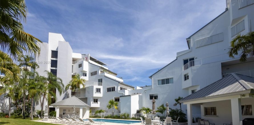 Condo in Key Biscayne, Florida, 3 bedrooms  № 1822049