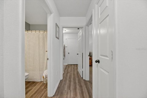 Casa en venta en Brandon, Florida, 3 dormitorios, 172.15 m2 № 1888434 - foto 23