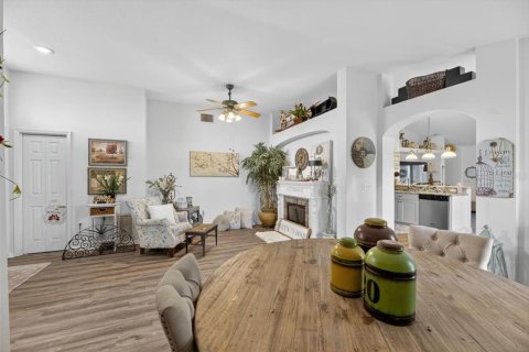 Casa en venta en Brandon, Florida, 3 dormitorios, 172.15 m2 № 1888434 - foto 18