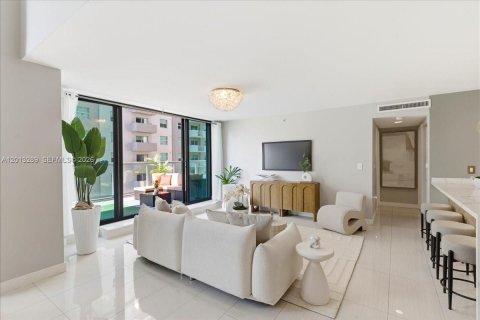 Condo in Miami, Florida, 3 bedrooms  № 2076479 - photo 7