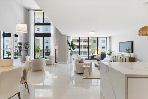 Condo in Miami, Florida, 3 bedrooms  № 2076479 - photo 3