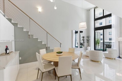 Condo in Miami, Florida, 3 bedrooms  № 2076479 - photo 15