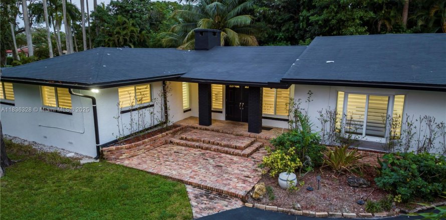 Villa ou maison à Fort Lauderdale, Floride 5 chambres, 199.28 m2 № 1819791