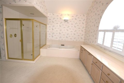 Casa en venta en Winter Haven, Florida, 4 dormitorios, 352.1 m2 № 1393232 - foto 29