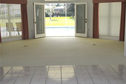 Casa en venta en Winter Haven, Florida, 4 dormitorios, 352.1 m2 № 1393232 - foto 5