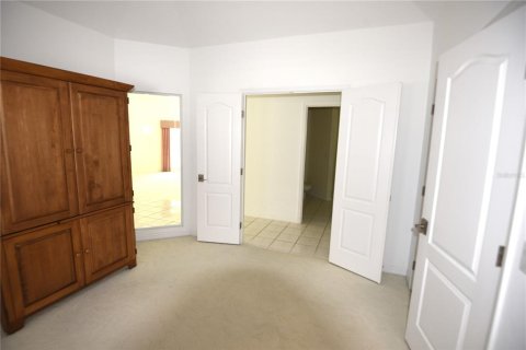 Casa en venta en Winter Haven, Florida, 4 dormitorios, 352.1 m2 № 1393232 - foto 24