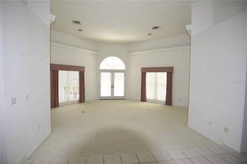 Casa en venta en Winter Haven, Florida, 4 dormitorios, 352.1 m2 № 1393232 - foto 7