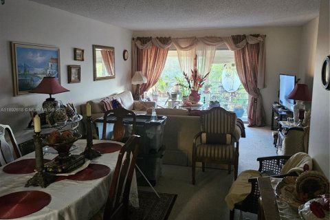 Copropriété à vendre à Lauderhill, Floride: 2 chambres, 99.41 m2 № 1948258 - photo 9