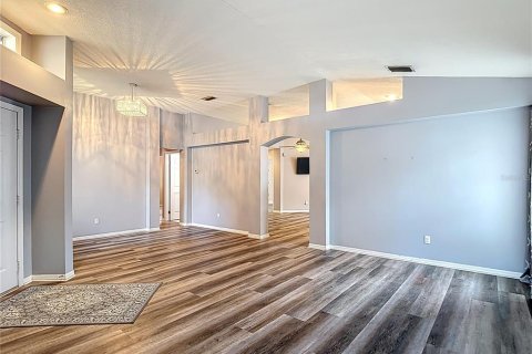 House in Valrico, Florida 3 bedrooms, 157.1 sq.m. № 2218390 - photo 5