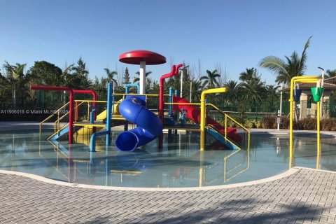 Купить кондоминиум в Дорал, Флорида 2 спальни, 111.95м2, № 1956843 - фото 27