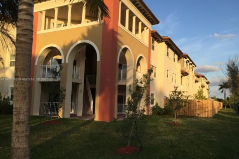 Купить кондоминиум в Дорал, Флорида 2 спальни, 111.95м2, № 1956843 - фото 5