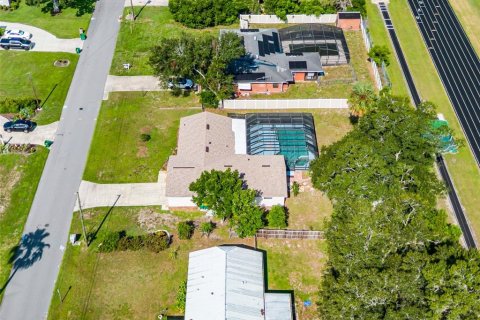 House in DeLand, Florida 4 bedrooms, 142.14 sq.m. № 1907728 - photo 29