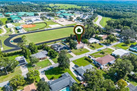 House in DeLand, Florida 4 bedrooms, 142.14 sq.m. № 1907728 - photo 30