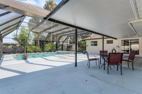 House in DeLand, Florida 4 bedrooms, 142.14 sq.m. № 1907728 - photo 21