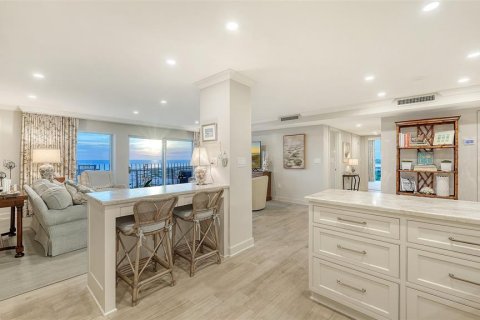Condo in Sarasota, Florida, 4 bedrooms № 2092253 - photo 11