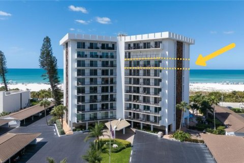 Condo in Sarasota, Florida, 4 bedrooms № 2092253 - photo 2