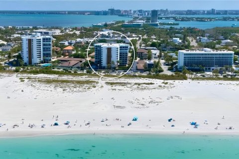 Condo in Sarasota, Florida, 4 bedrooms № 2092253 - photo 4