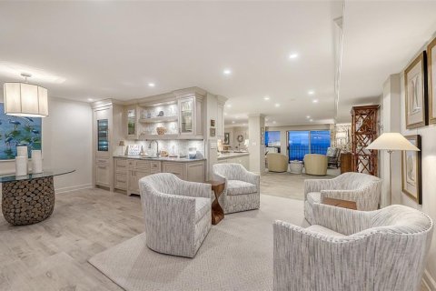 Condo in Sarasota, Florida, 4 bedrooms № 2092253 - photo 12
