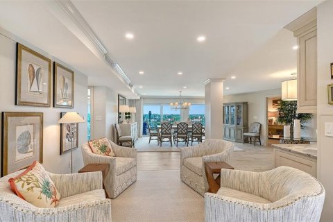 Condo in Sarasota, Florida, 4 bedrooms № 2092253 - photo 13