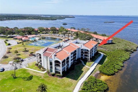 Condo in Tarpon Springs, Florida, 2 bedrooms  № 1732934 - photo 2