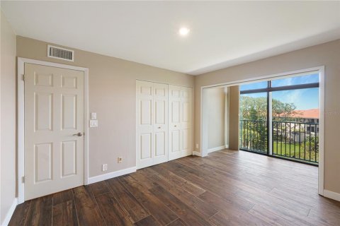 Condo in Tarpon Springs, Florida, 2 bedrooms  № 1732934 - photo 13