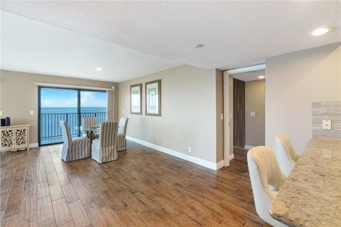 Condo in Tarpon Springs, Florida, 2 bedrooms  № 1732934 - photo 25