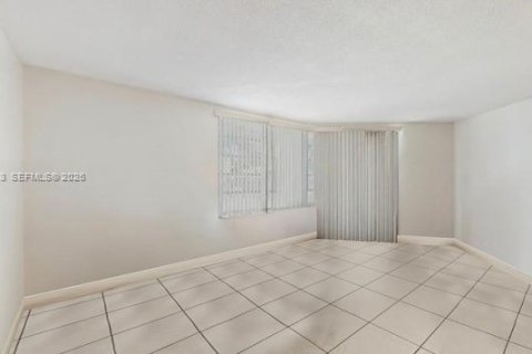 Copropriété à vendre à Miami, Floride: 2 chambres, 166.2 m2 № 2057684 - photo 3