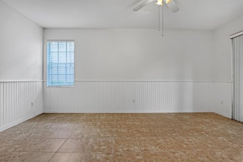 Condo in Wellington, Florida, 3 bedrooms  № 2243400 - photo 7