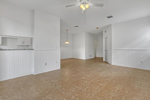 Condo in Wellington, Florida, 3 bedrooms  № 2243400 - photo 11