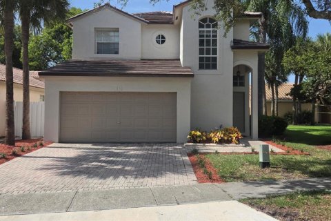 Casa en Pembroke Pines, Florida 4 dormitorios, 192.77 m2 № 2249313