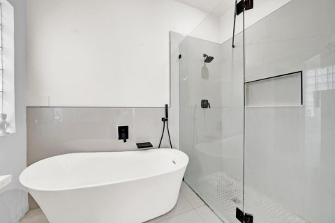 Casa en venta en Pembroke Pines, Florida, 4 dormitorios, 192.77 m2 № 2249313 - foto 27