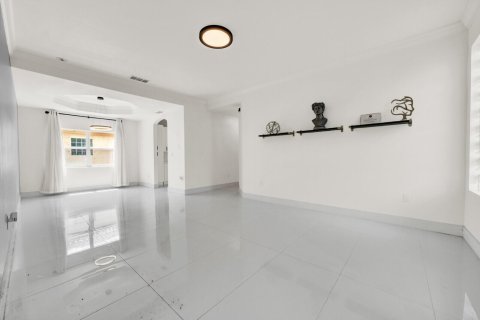 Casa en venta en Pembroke Pines, Florida, 4 dormitorios, 192.77 m2 № 2249313 - foto 17