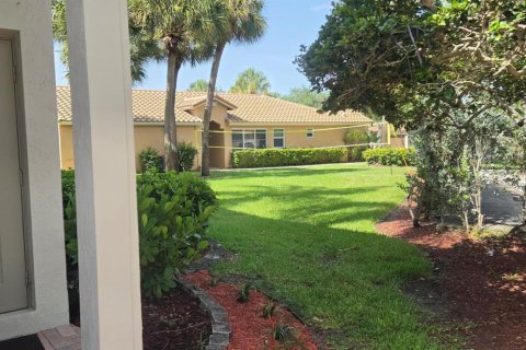 Casa en venta en Pembroke Pines, Florida, 4 dormitorios, 192.77 m2 № 2249313 - foto 3