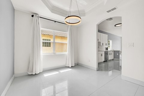 Casa en venta en Pembroke Pines, Florida, 4 dormitorios, 192.77 m2 № 2249313 - foto 14
