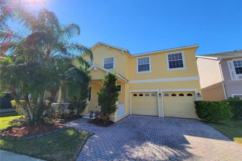 House in Orlando, Florida 3 bedrooms, 261.06 sq.m. № 2096066