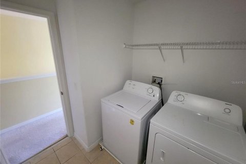 House in Orlando, Florida 3 bedrooms, 261.06 sq.m. № 2096066 - photo 8