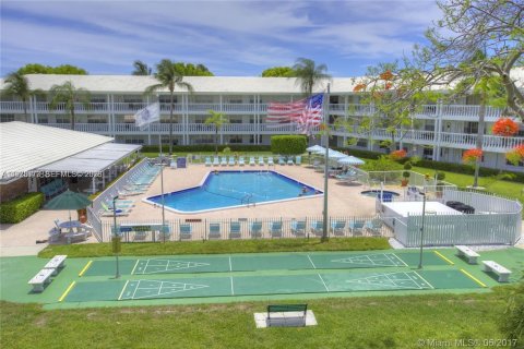 Condo in Fort Lauderdale, Florida, 2 bedrooms  № 2036305