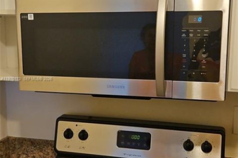 Condo in Fort Lauderdale, Florida, 2 bedrooms № 2036305 - photo 17