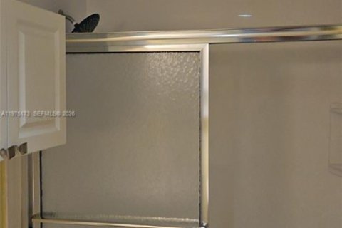 Condo in Fort Lauderdale, Florida, 2 bedrooms № 2036305 - photo 22