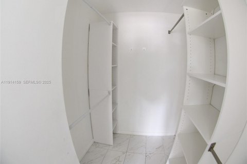 Купить кондоминиум в Майами, Флорида 2 спальни, 88.81м2, № 2019133 - фото 21