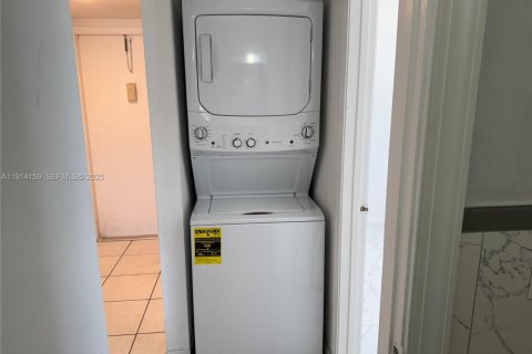 Купить кондоминиум в Майами, Флорида 2 спальни, 88.81м2, № 2019133 - фото 15