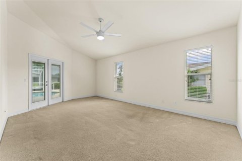 House in Cape Coral, Florida 4 bedrooms, 230.86 sq.m. № 2386153 - photo 26