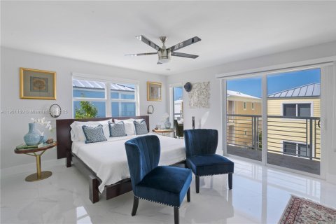 House in Key Largo, Florida 3 bedrooms, 132.66 sq.m. № 1952313 - photo 14