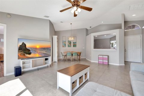 Casa en venta en Brandon, Florida, 3 dormitorios, 135.36 m2 № 1538158 - foto 6