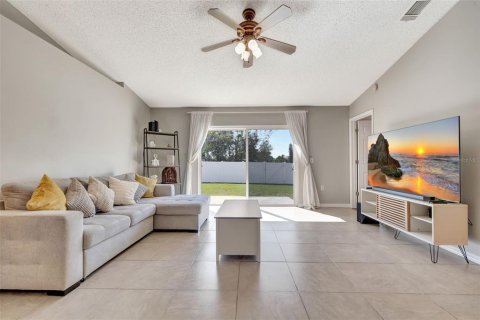 Casa en venta en Brandon, Florida, 3 dormitorios, 135.36 m2 № 1538158 - foto 5
