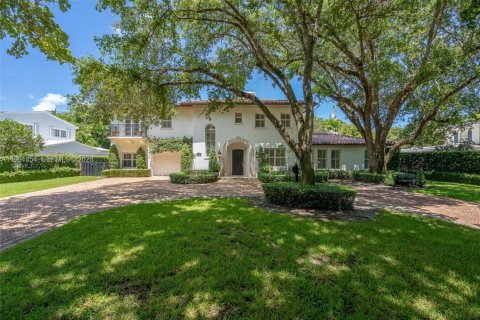 Купить виллу или дом в Корал-Гейблс, Флорида 5 спален, 375.33м2, № 2052663 - фото 25