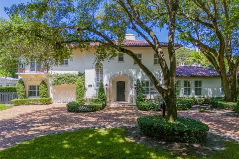 Купить виллу или дом в Корал-Гейблс, Флорида 5 спален, 375.33м2, № 2052663 - фото 30