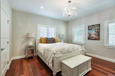 Купить виллу или дом в Корал-Гейблс, Флорида 5 спален, 375.33м2, № 2052663 - фото 15