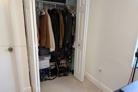 Condominio en alquiler en North Miami Beach, Florida, 2 dormitorios, 78.13 m2 № 1928170 - foto 30